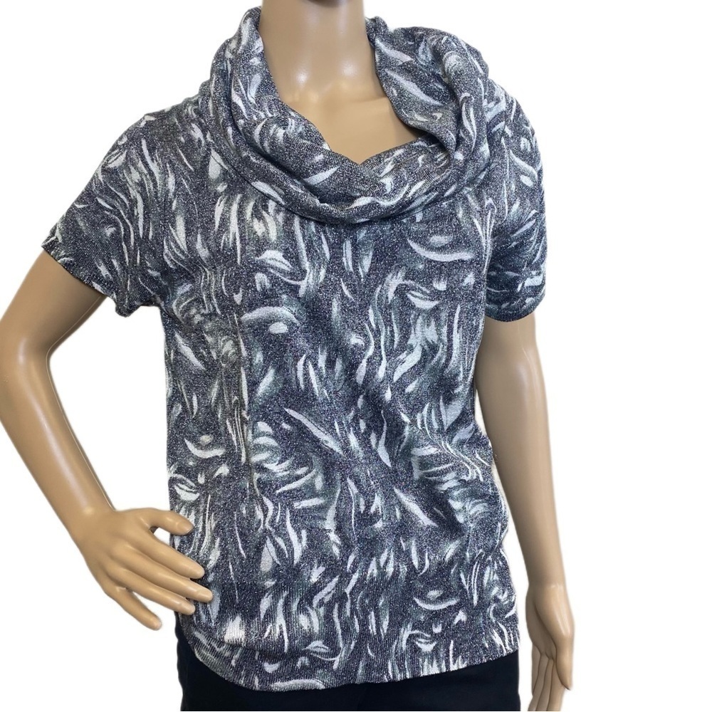 Chelsea & Theodore Gray & White Shirt - Large Collar size XL